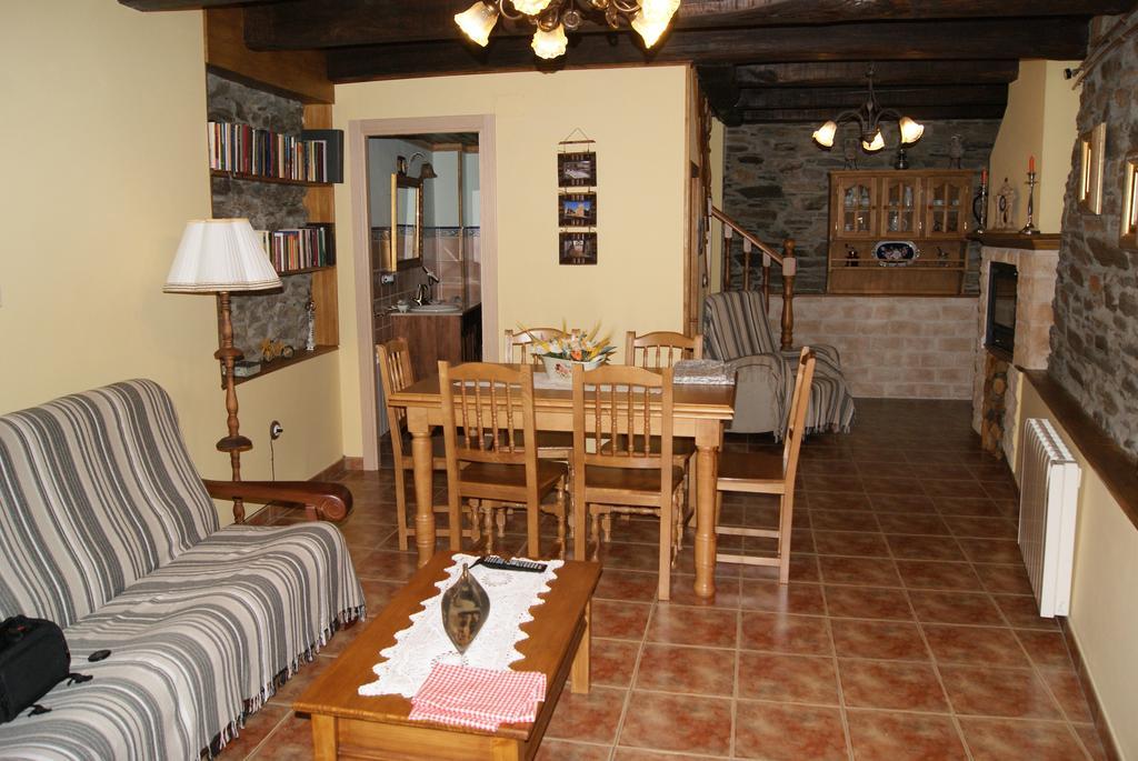 Manzanedo de Valdueza Casa Bellゲストハウス エクステリア 写真